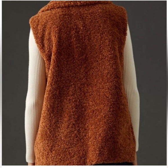 New! Anthropologie Pilcro Teddy Vest. One size. Tags removed. Never worn. - Picture 3 of 10